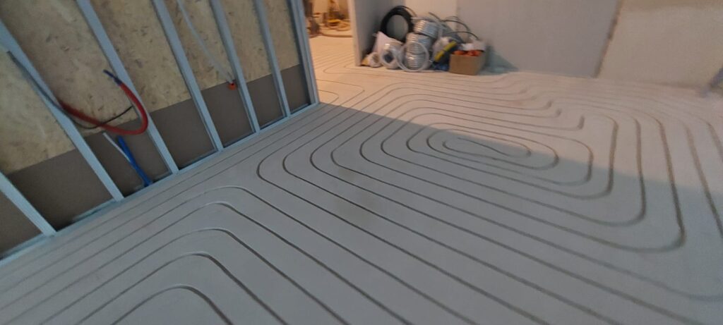 Realizacje frezowanie montaz ogrzewanie frezowane Rawa