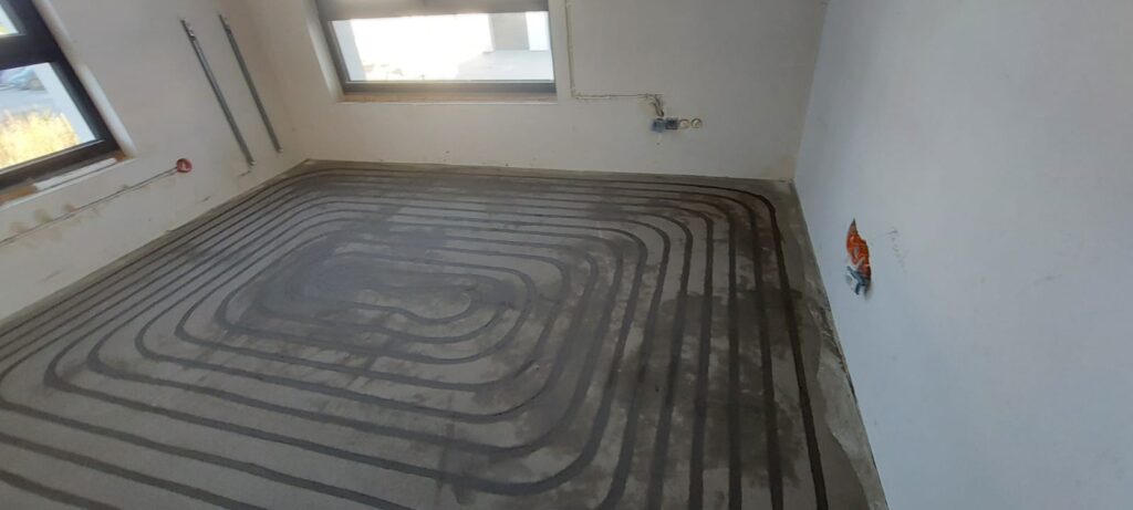 Realizacje frezowanie Zaklejanie rowków po frezowaniu ogrzewania podłogowego