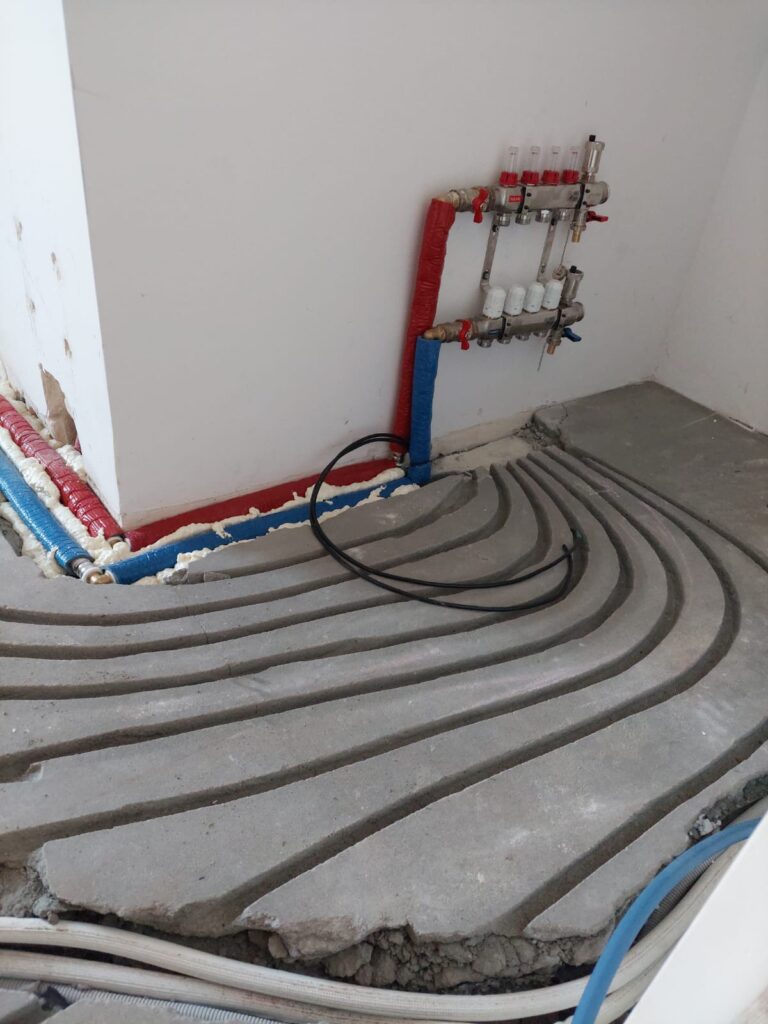 Realizacje frezowanie Podłączenie ogrzewania podłogowego do źródła ciepła